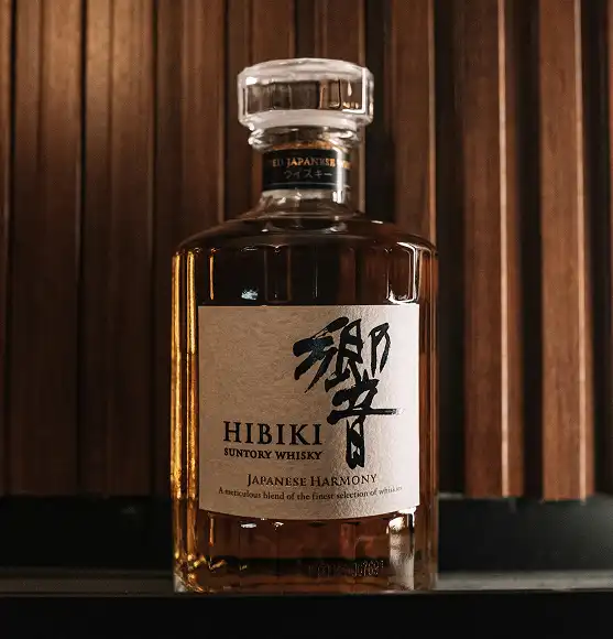 Hibiki Japanese Harmony Suntory viski boca. japanski whisky