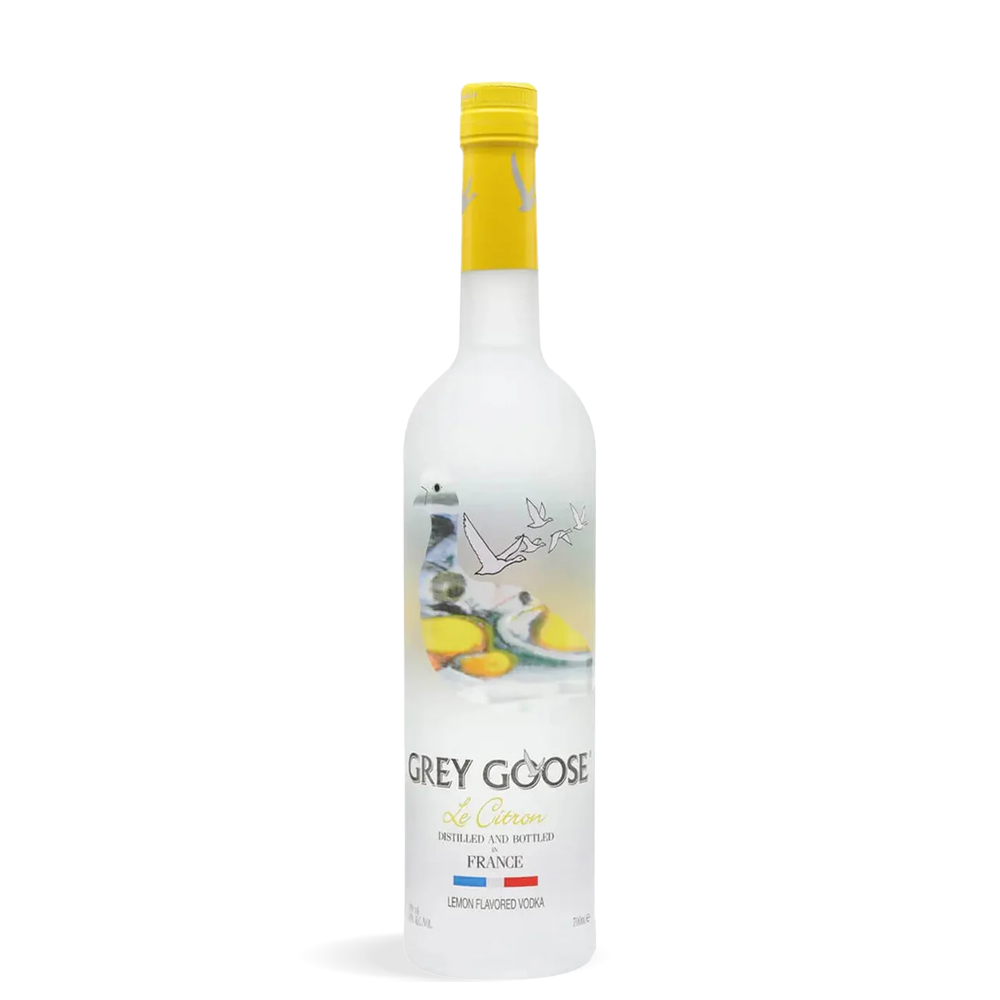 Sofisticirana boca Grey Goose Le Citron votke od 0,7L s elegantnim dizajnom, matirano staklo s prikazom limuna i prepoznatljivim logom brenda.
