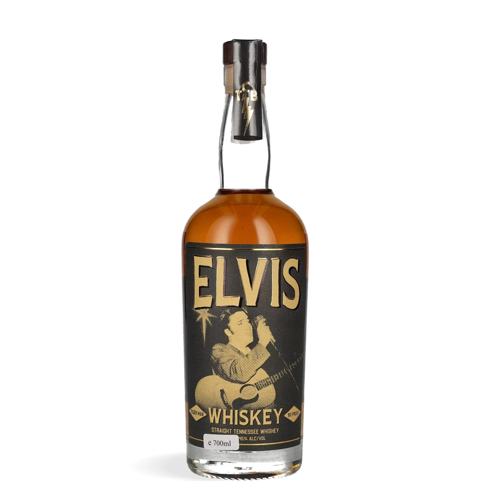 Boca Elvis Tiger Man Straight Tennessee Whiskey 0,7 L prikazan u elegantnoj boci s tamnim jantarnim tonovima i etiketom inspiriranom Elvisovim scenskim identitetom.