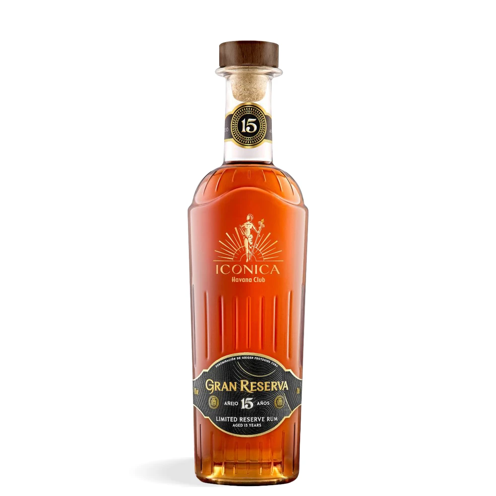 Havana Club Iconica 15 Years Old Gran Reserva Rum 0,7 L u luksuznoj boci s elegantnim zlatnim detaljima.