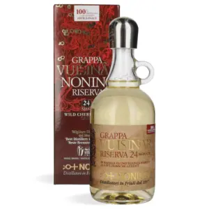 Nonino Grappa Vuisinâr Riserva 24 Mesi 0,7 L u elegantnoj boci s toplim jantarno zlatnim tonovima i profinjenim dizajnom, uz poklon kutiju. talijanska grappa