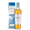 The Macallan Quest Single Malt Scotch Whisky 1 L u elegantnoj boci s modernom poklon kutijom inspiriranom konceptom putovanja.