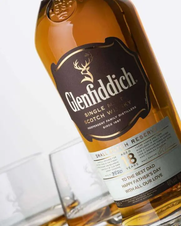 Glenfiddich 18 years old scotch whisky 0,7l single malt whisky boca