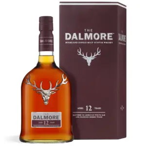 The Dalmore 12 Years Old Single Malt Scotch Whisky 0,7 L u elegantnoj boci jantarne boje s prepoznatljivim simbolom jelena i poklon kutiji
